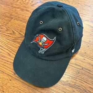 🏈 Carhartt x ’47 Tampa Bay Buccaneers Hat 🖤 Adjustable Clean-Up Cap